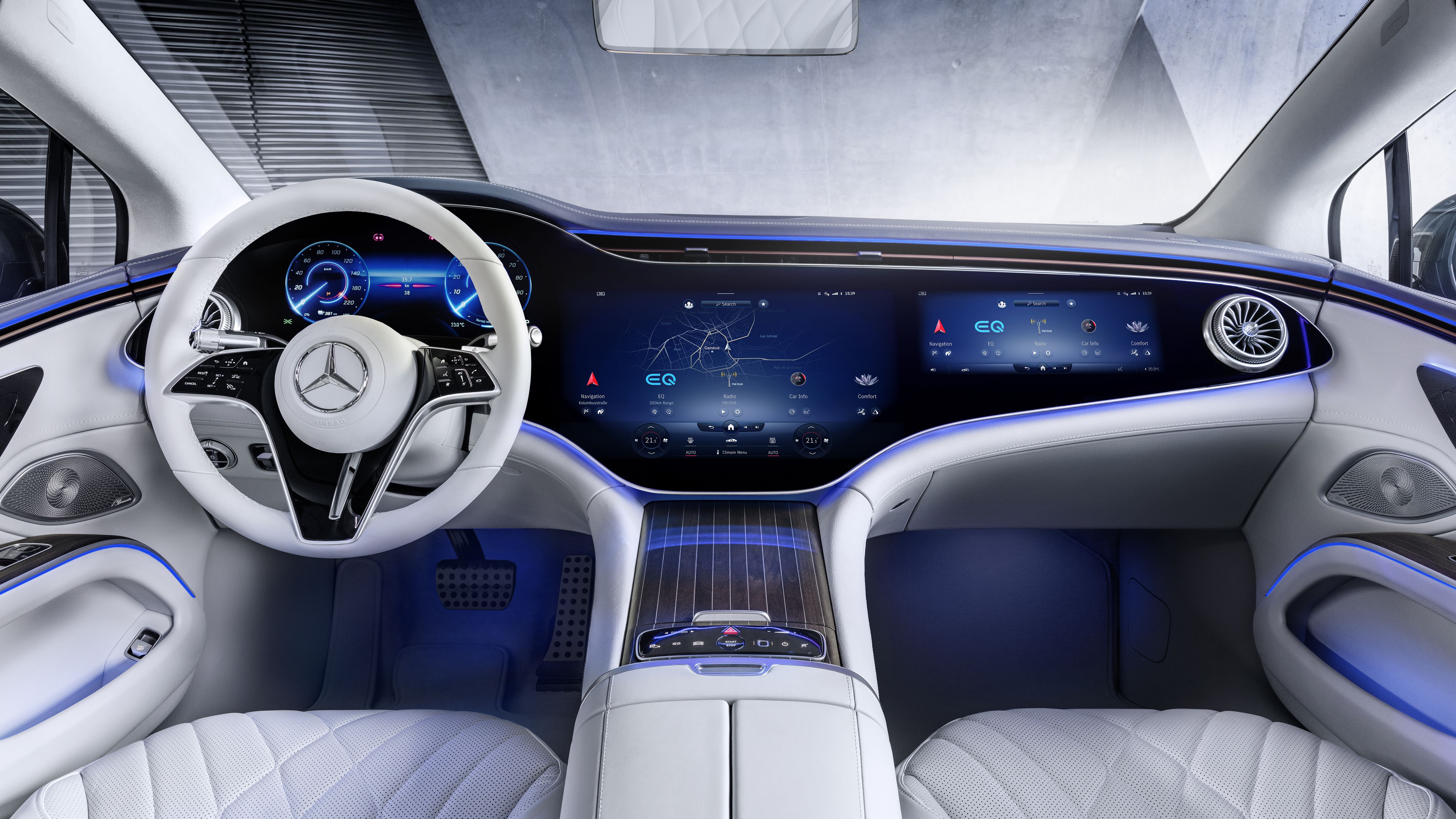 Mercedes EQS  (7)