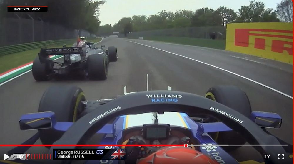 Bottas muy separado de la línea blanca deja espacio a Russell DAZN Bottas muy separado de la línea blanca deja espacio a Russell DAZN