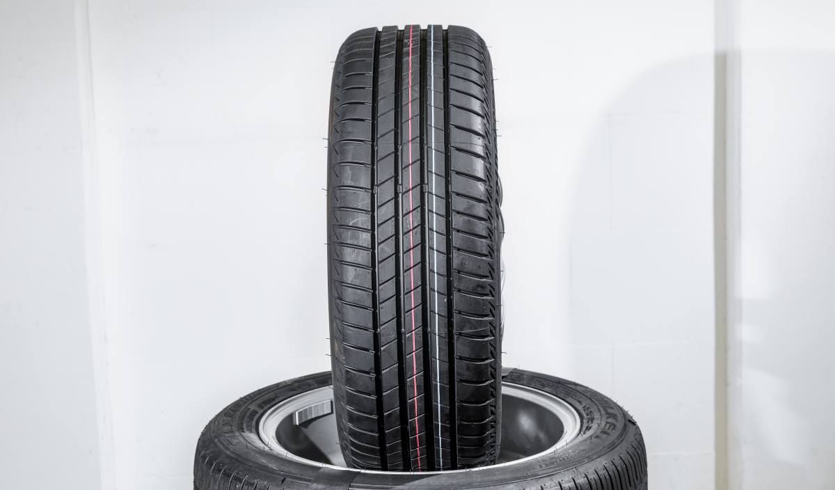 Bridgestone Turanza T005 1