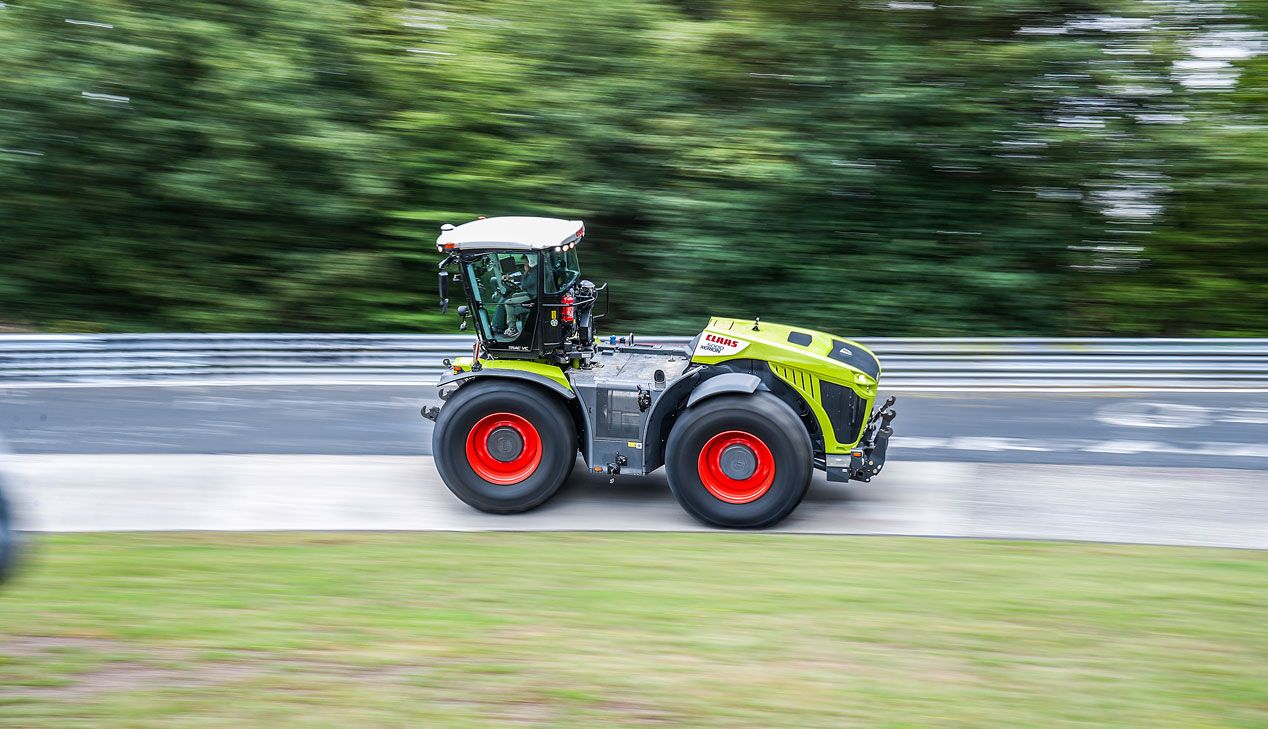 Un tractor Claas Xerion 5000 en Nürburgring