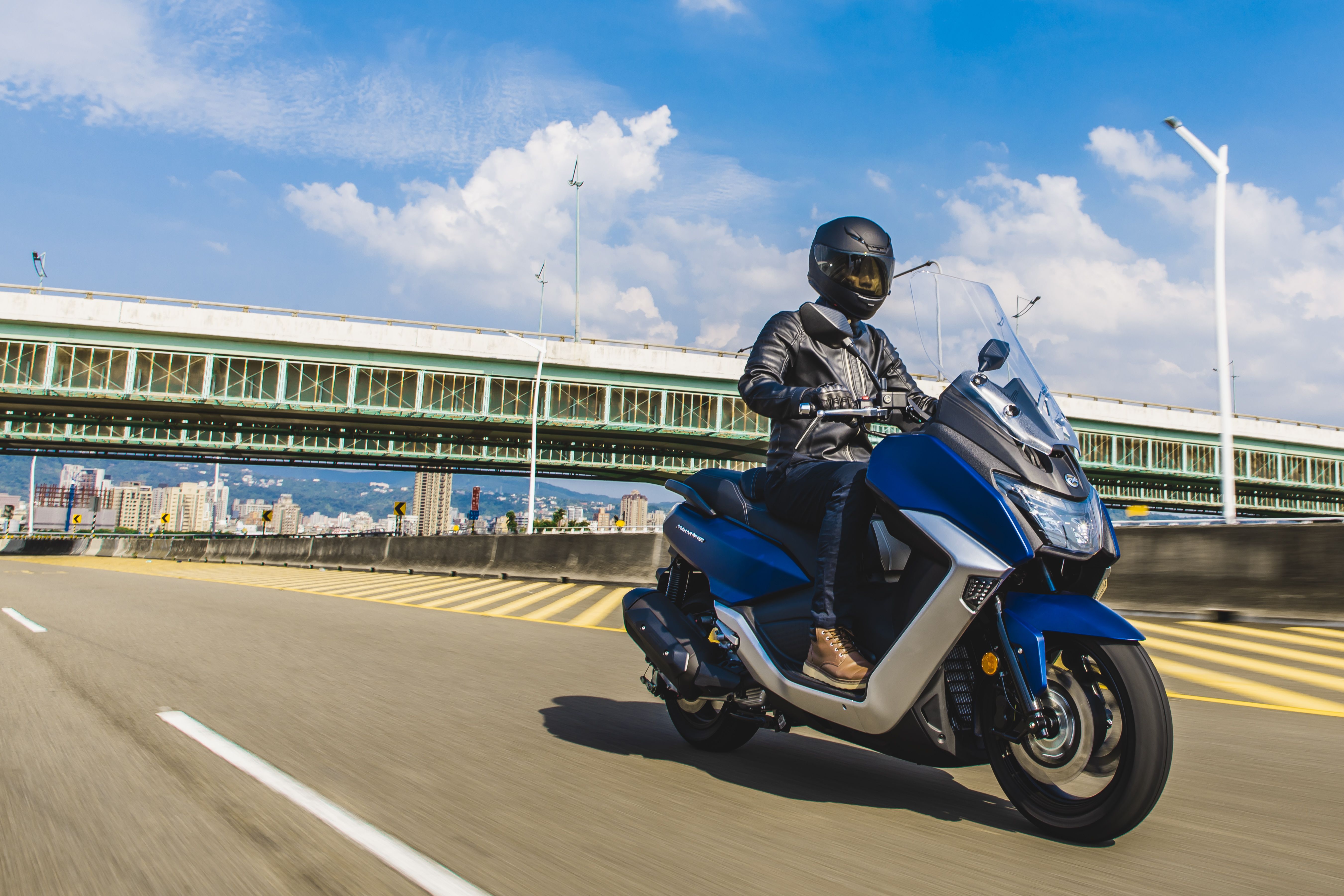 Nuevo SYM MAXSYM 400