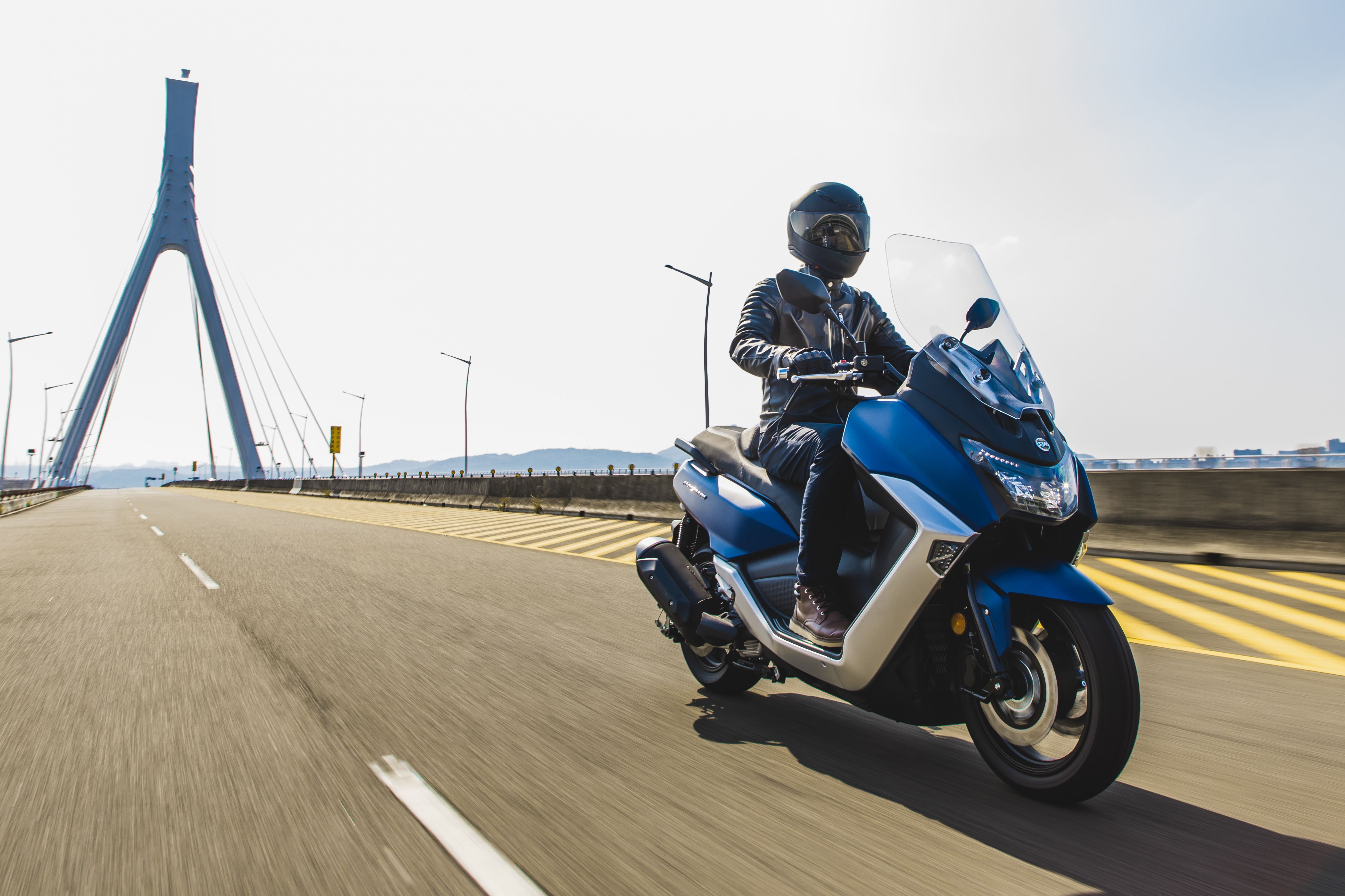 Nuevo SYM MAXSYM 400