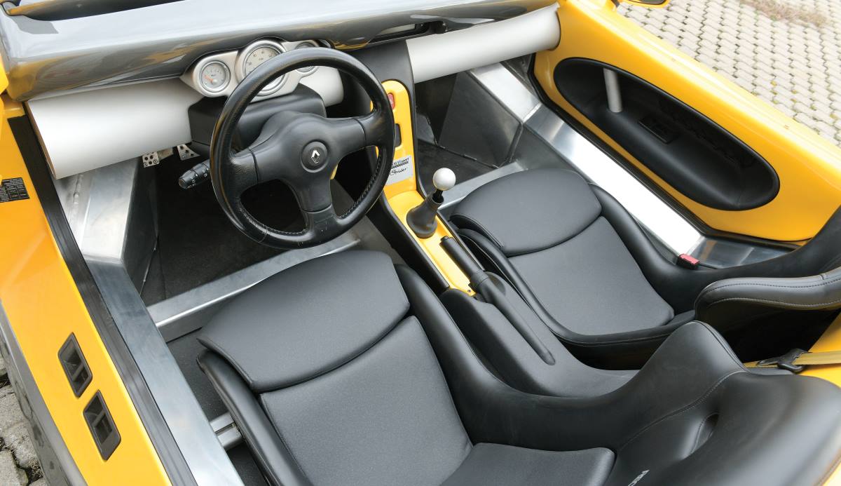 Renault Sport Spider 04