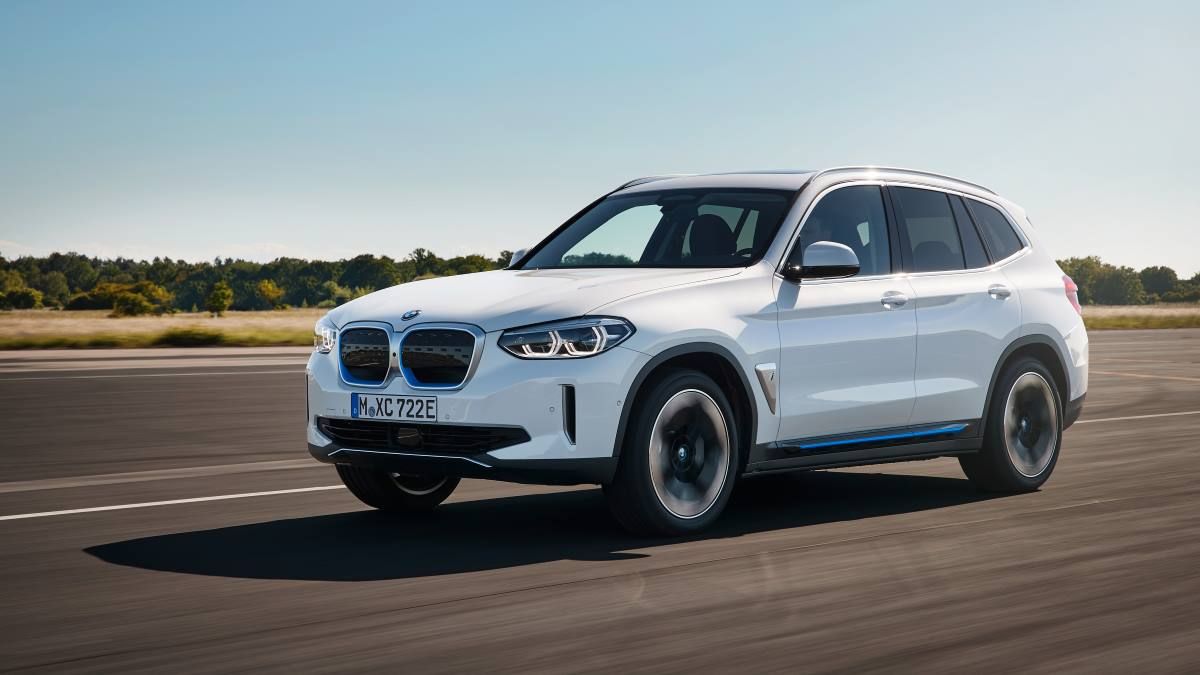 BMW iX3