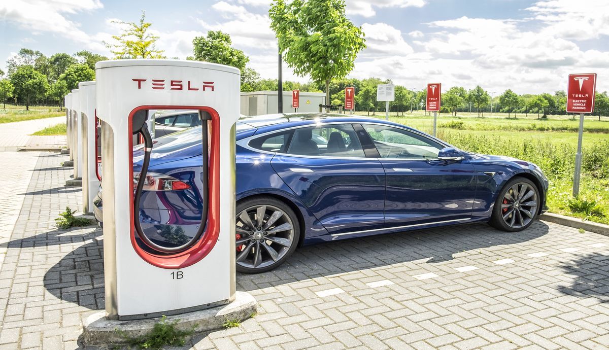 4 marcas de coches entre las 100 empresas más influyentes del mundo.
