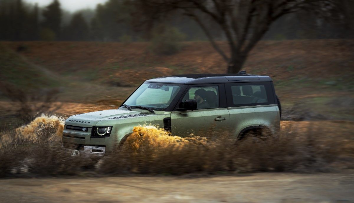 Land Rover Defender