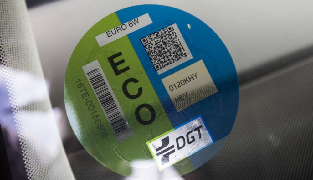 El sistema actual de etiquetas de la DGT cambiará próximamente El sistema actual de etiquetas de la DGT cambiará próximamente