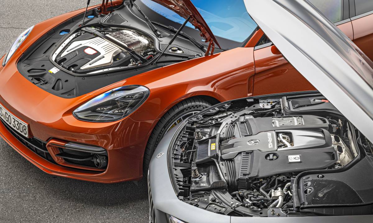 Porsche Panamera Turbo S vs Mercedes AMG GT 63 S 4p 4