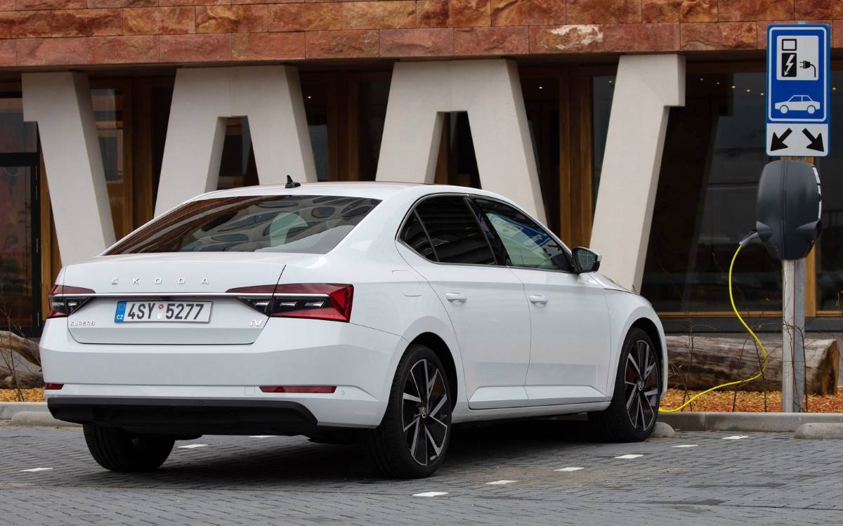 Skoda Superb iV PHEV 3