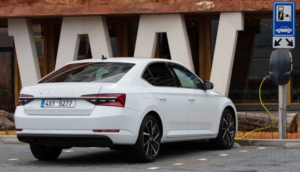 Skoda Superb iV PHEV 3 Skoda Superb iV PHEV 3