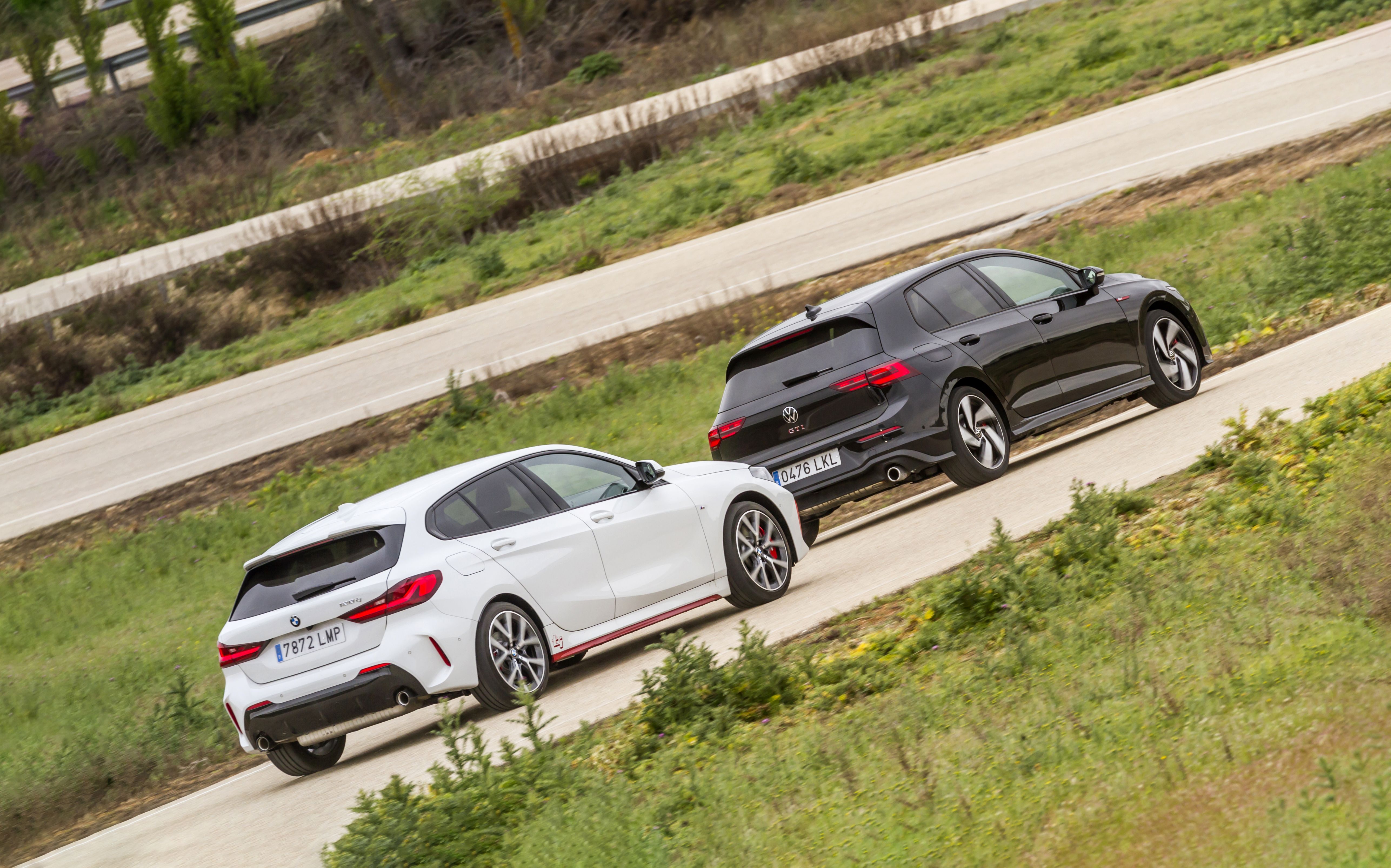 Volkswagen Golf GTI vs BMW 128Ti