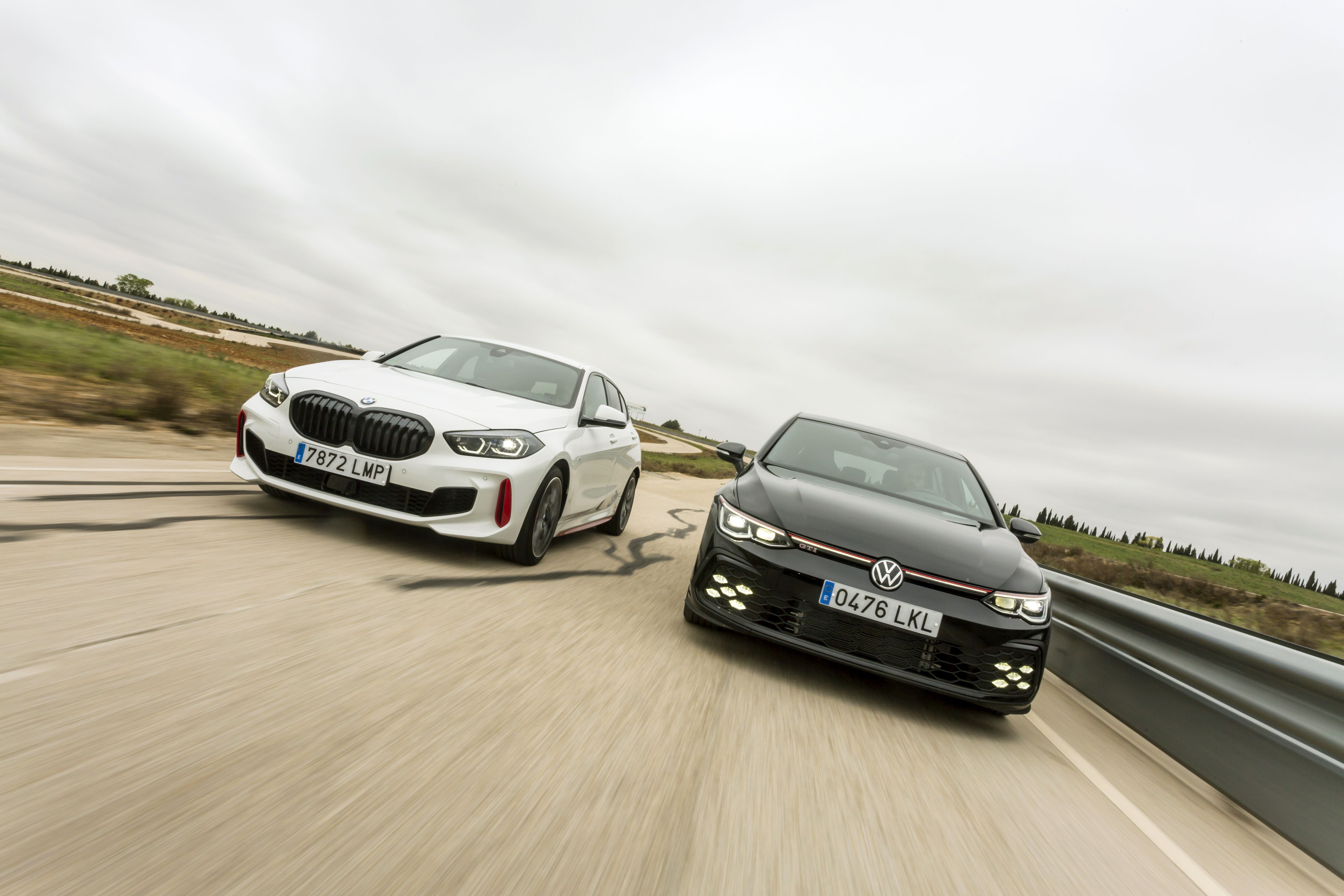 Volkswagen Golf GTI vs BMW 128Ti