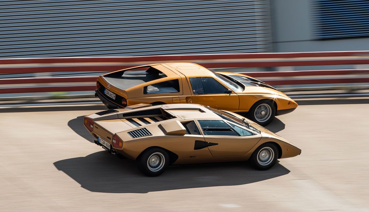 Lamborghini Countach vs Mercedes C111