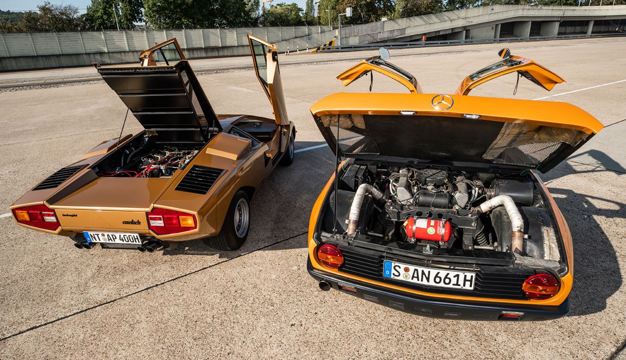Lamborghini Countach vs Mercedes C111