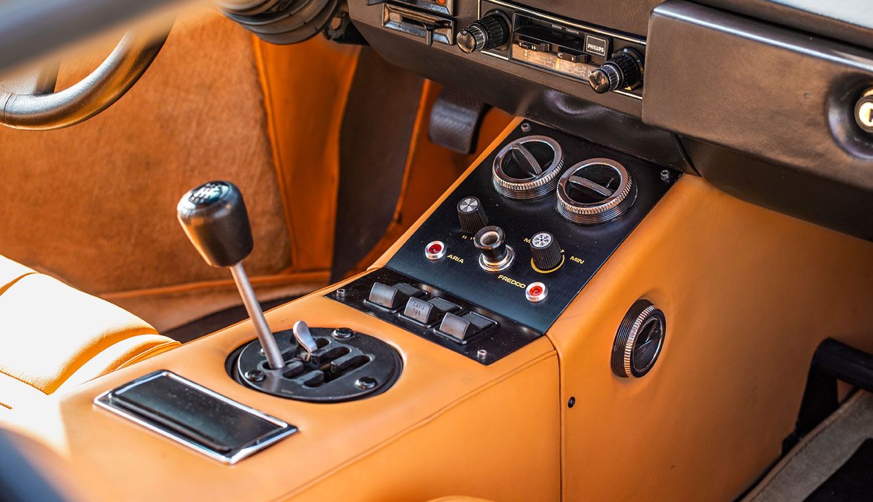 Lamborghini Countach 