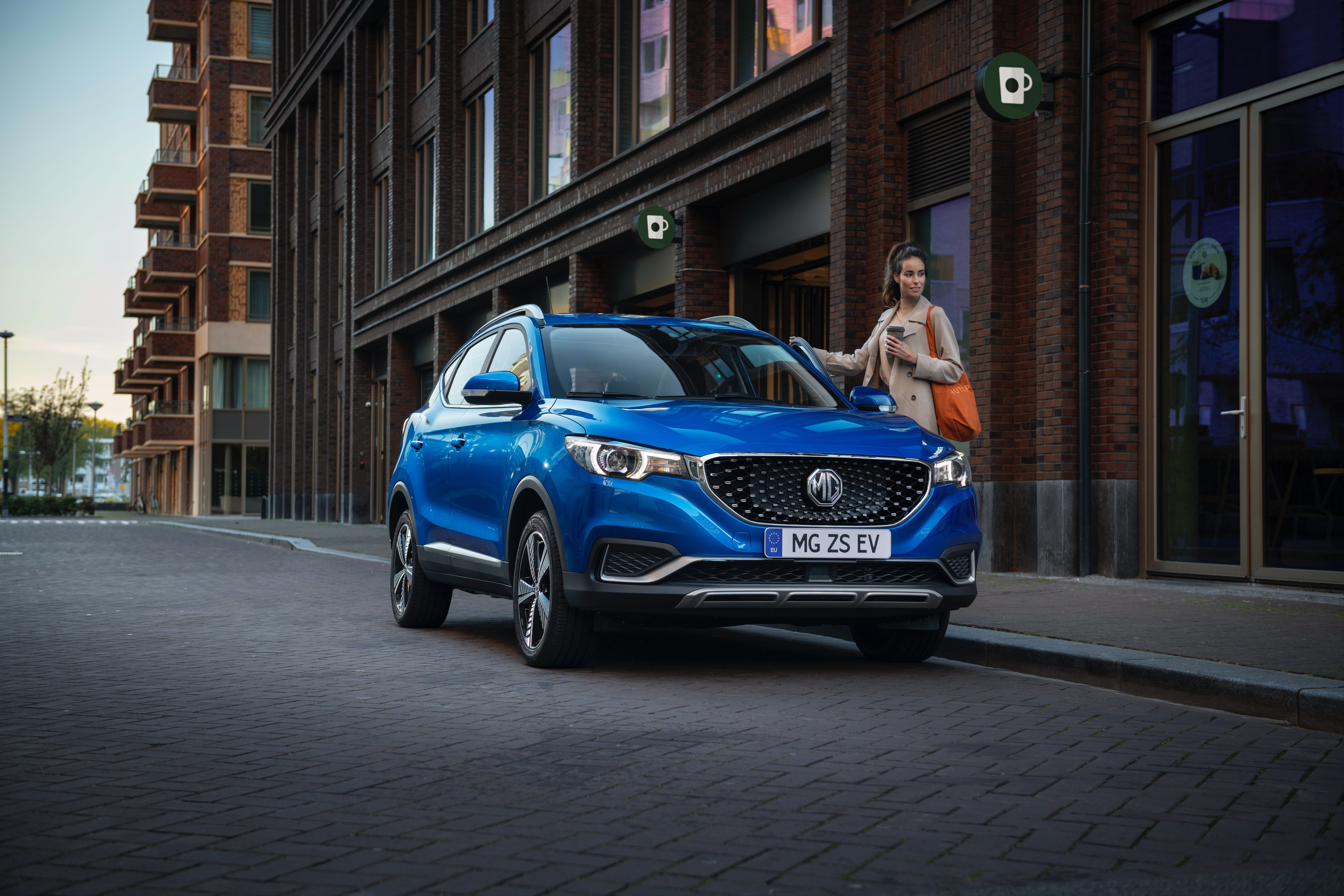 MG ZS EV 