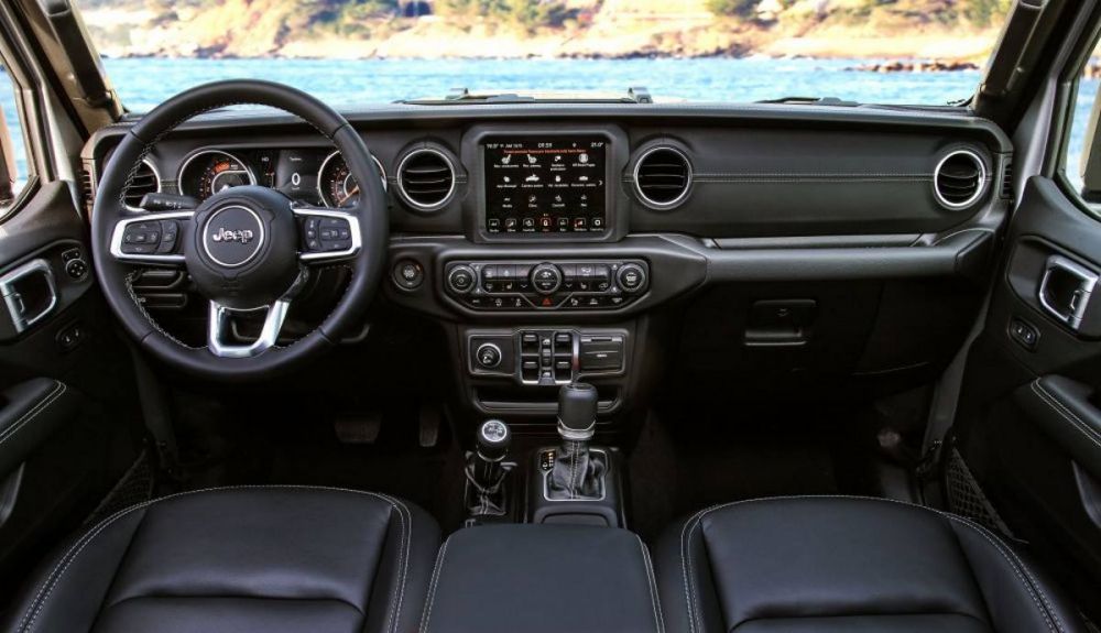 El interior del nuevo pick up de Jeep El interior del nuevo pick up de Jeep