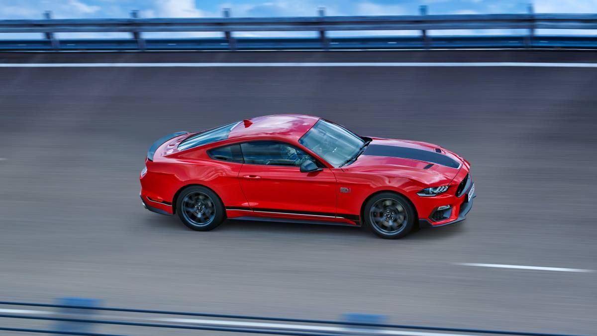 FORD 2021 MUSTANG MACH ONE ACCELERATION 07