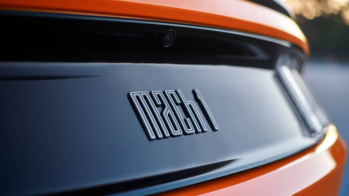 FORD 2021 MUSTANG MACH ONE ACCELERATION 11