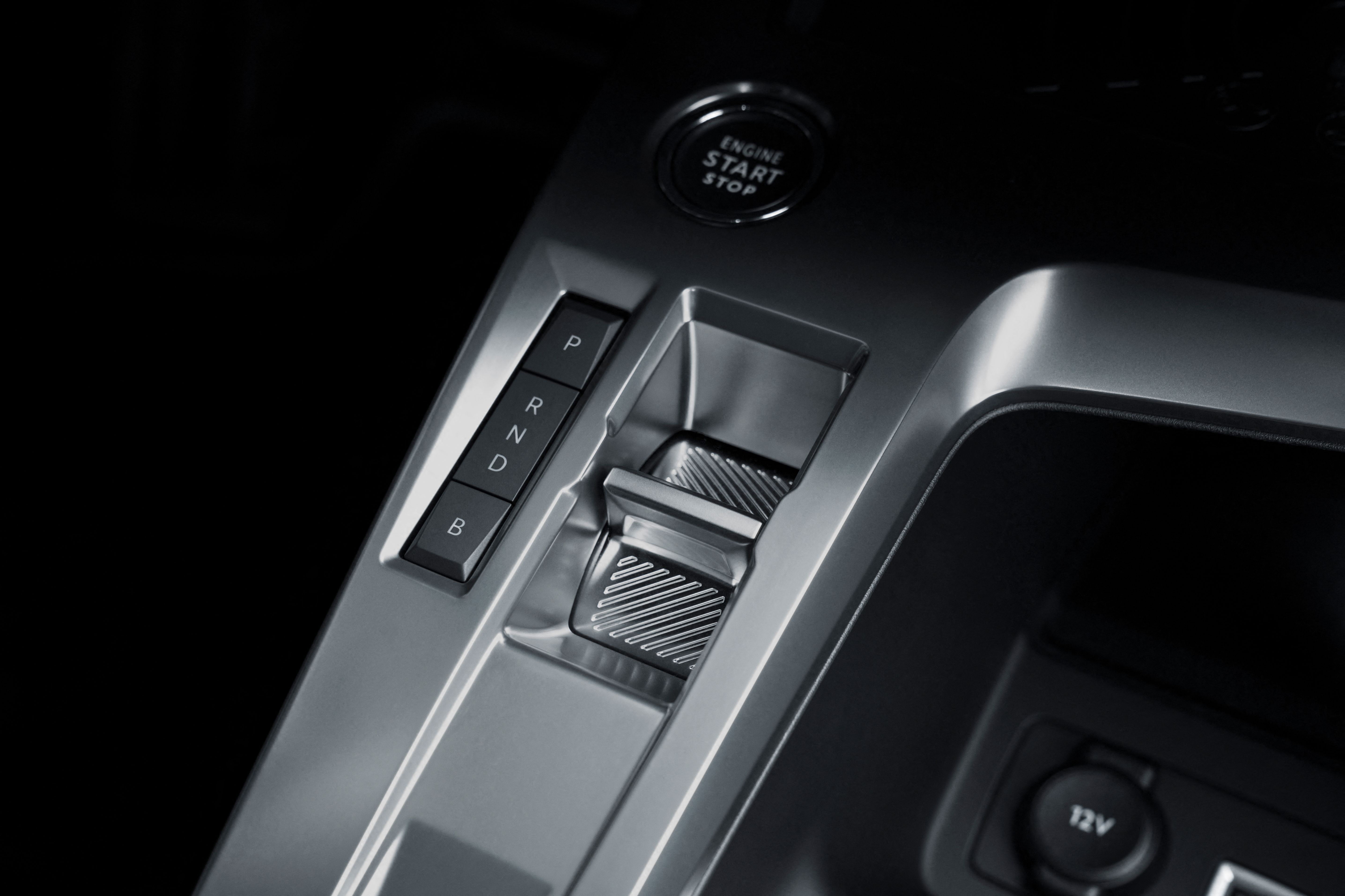 PEUGEOT 308PHEV 2103STYP 234