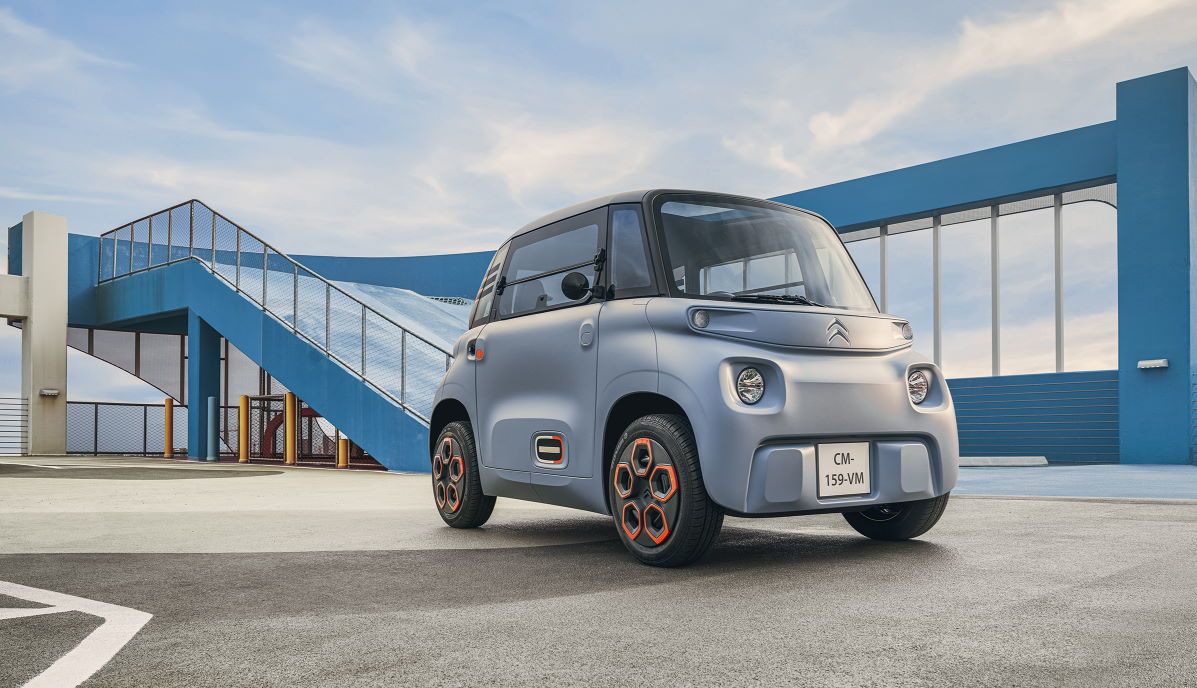 El coche eléctrico de 7.200 euros que no exige carné de conducir y ya puedes comprar en Fnac