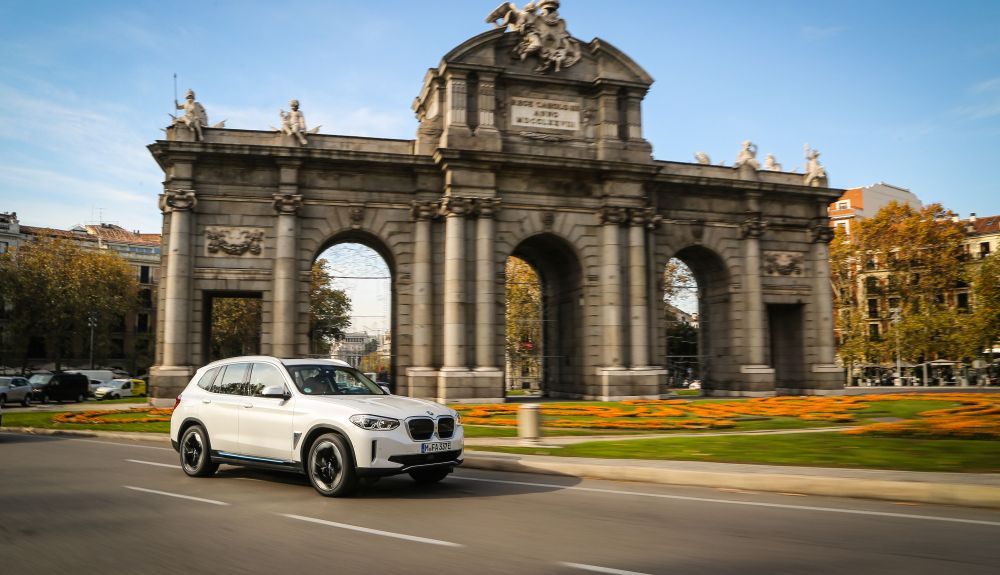 Consulta qué puedes hacer con tu coche o no en Madrid introduciendo los datos de tu matrícula.
