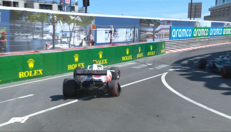 Schumacher chocó contra las barreras en la FP2 Schumacher chocó contra las barreras en la FP2