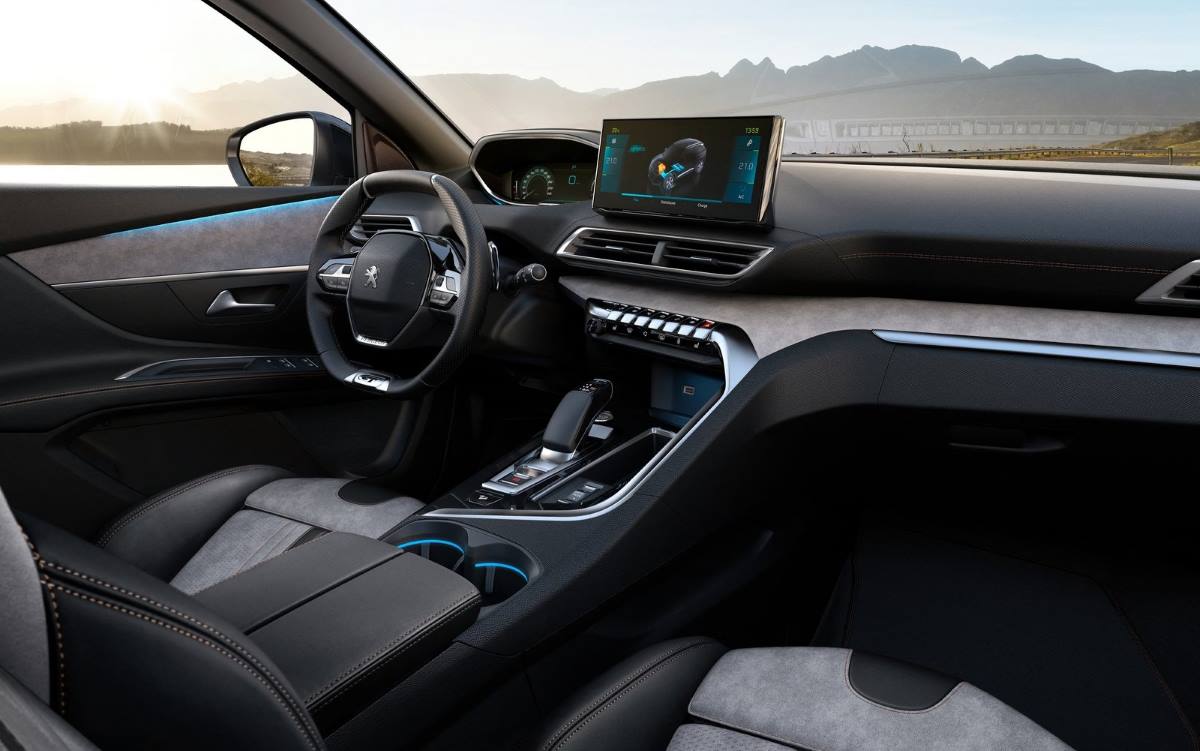 Así es el interior del nuevo Peugeot 3008 Hybrid