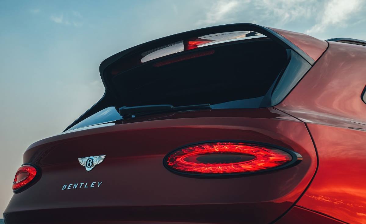 Bentley Bentayga 2021 8