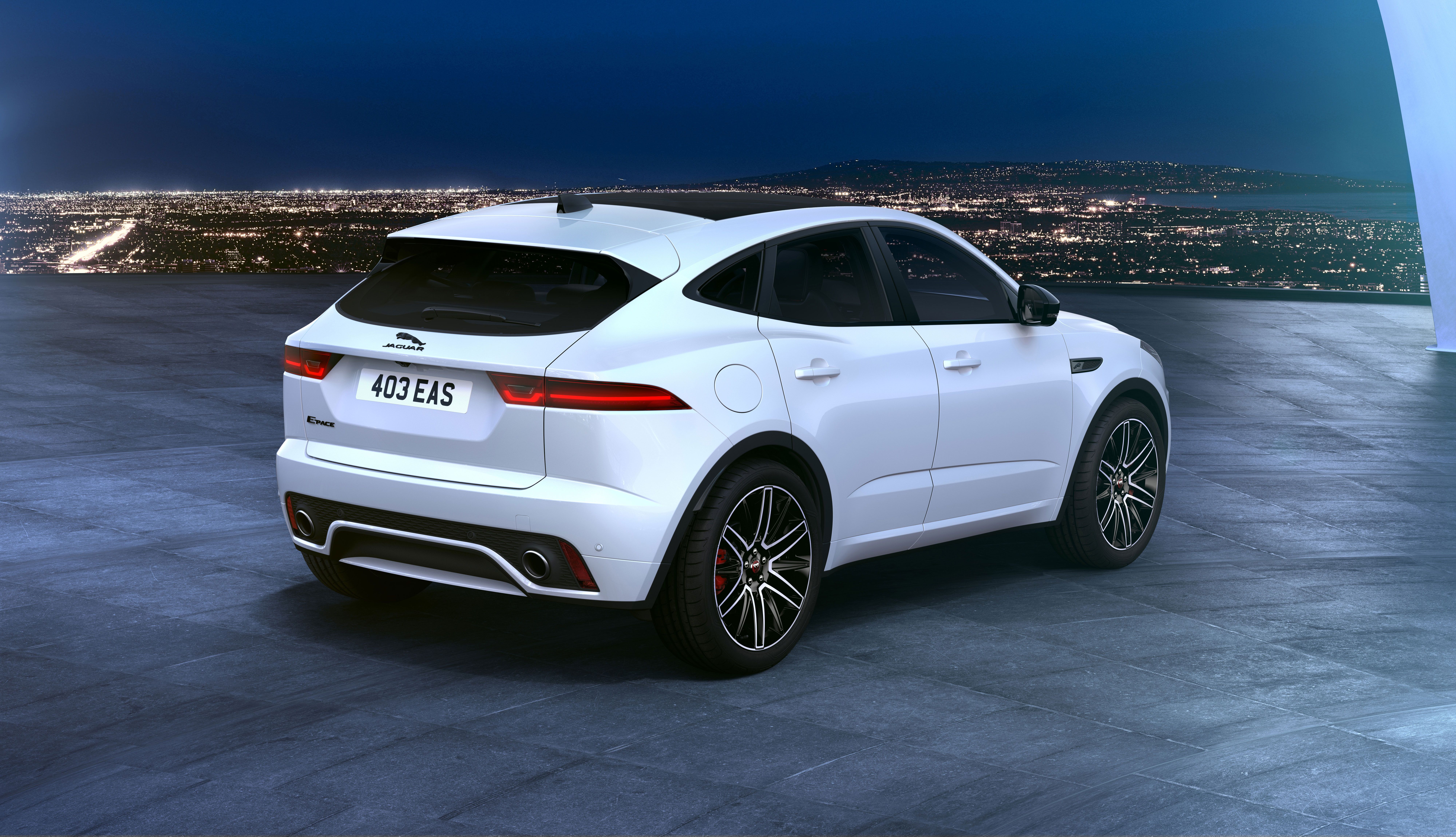 Jaguar E-Pace R-Dynamic Black