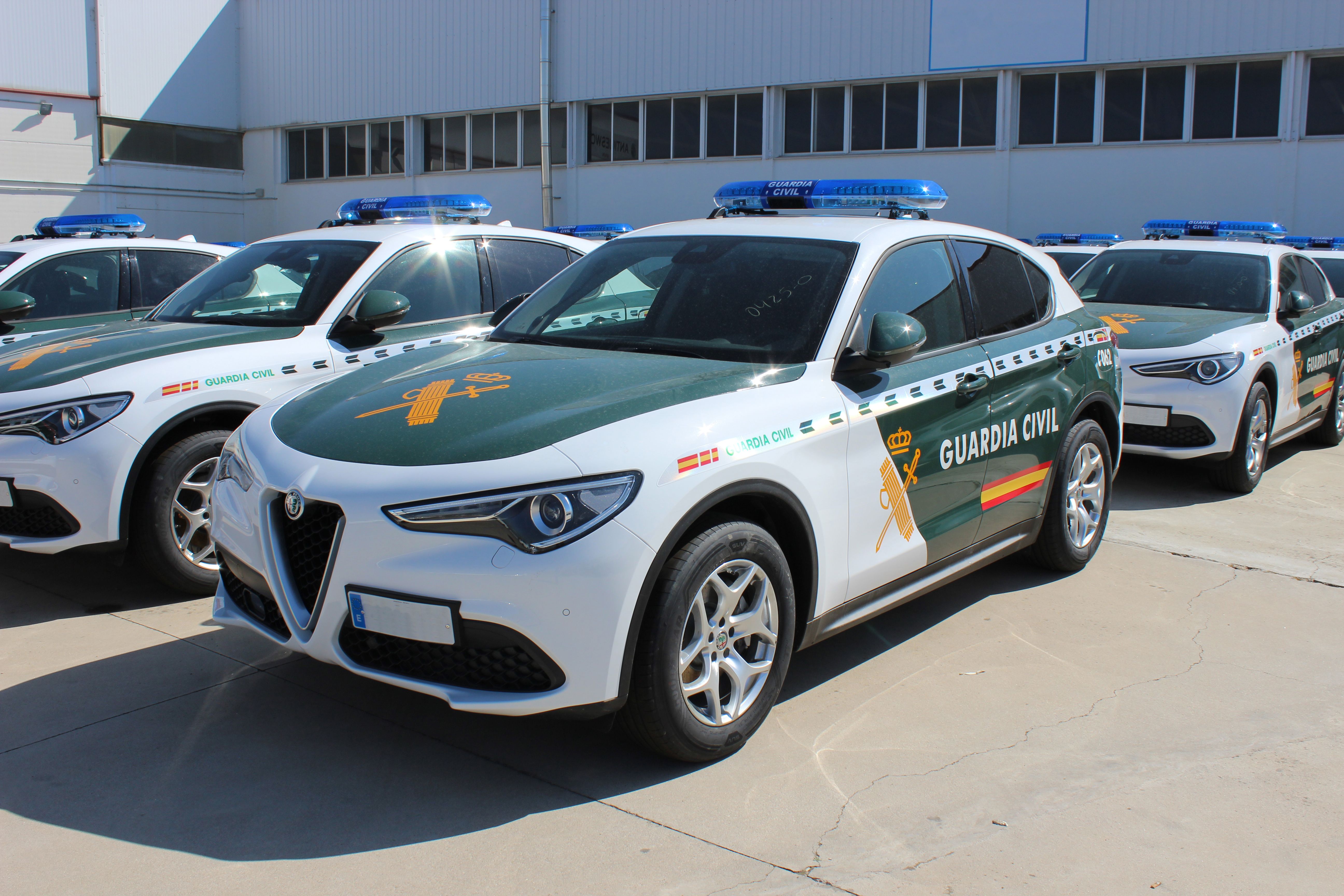 Así son los nuevos Alfa Romeo Stelvio de la Guardia Civil.