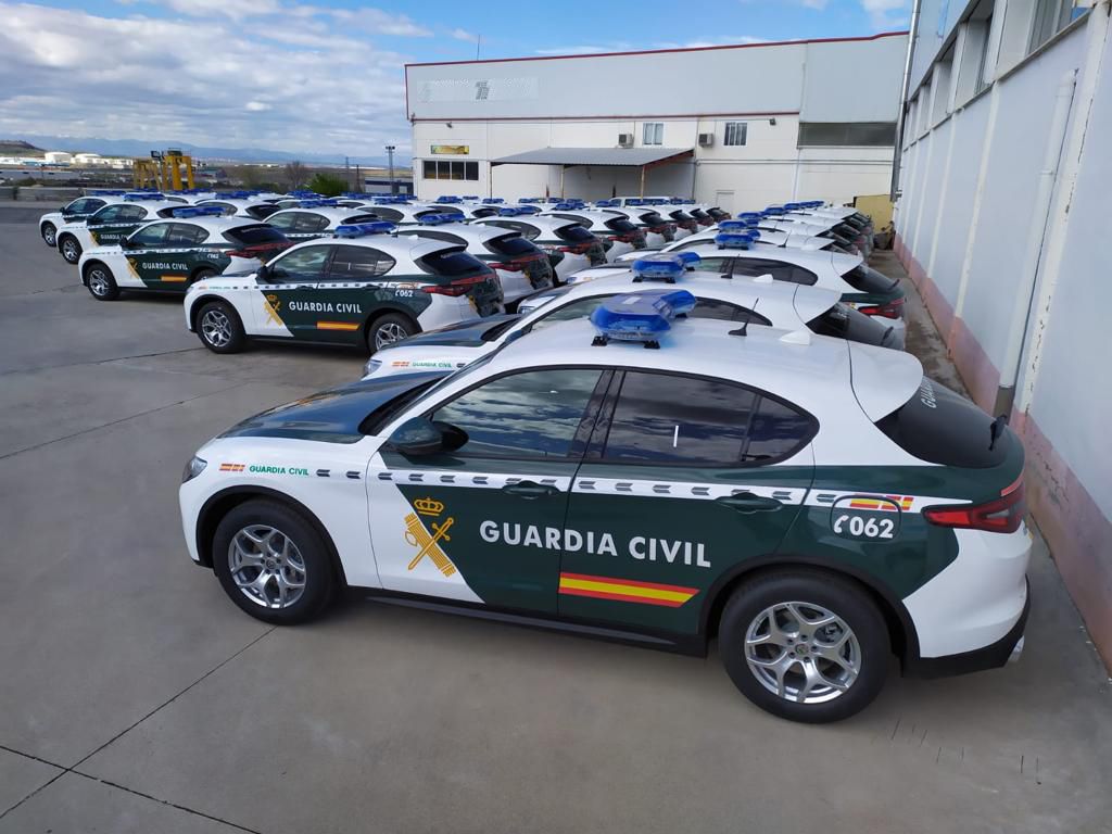 Así son los nuevos Alfa Romeo Stelvio de la Guardia Civil.