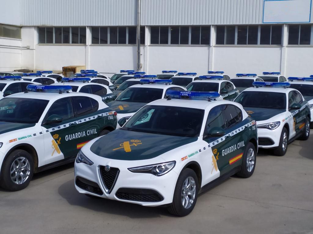 Así son los nuevos Alfa Romeo Stelvio de la Guardia Civil.