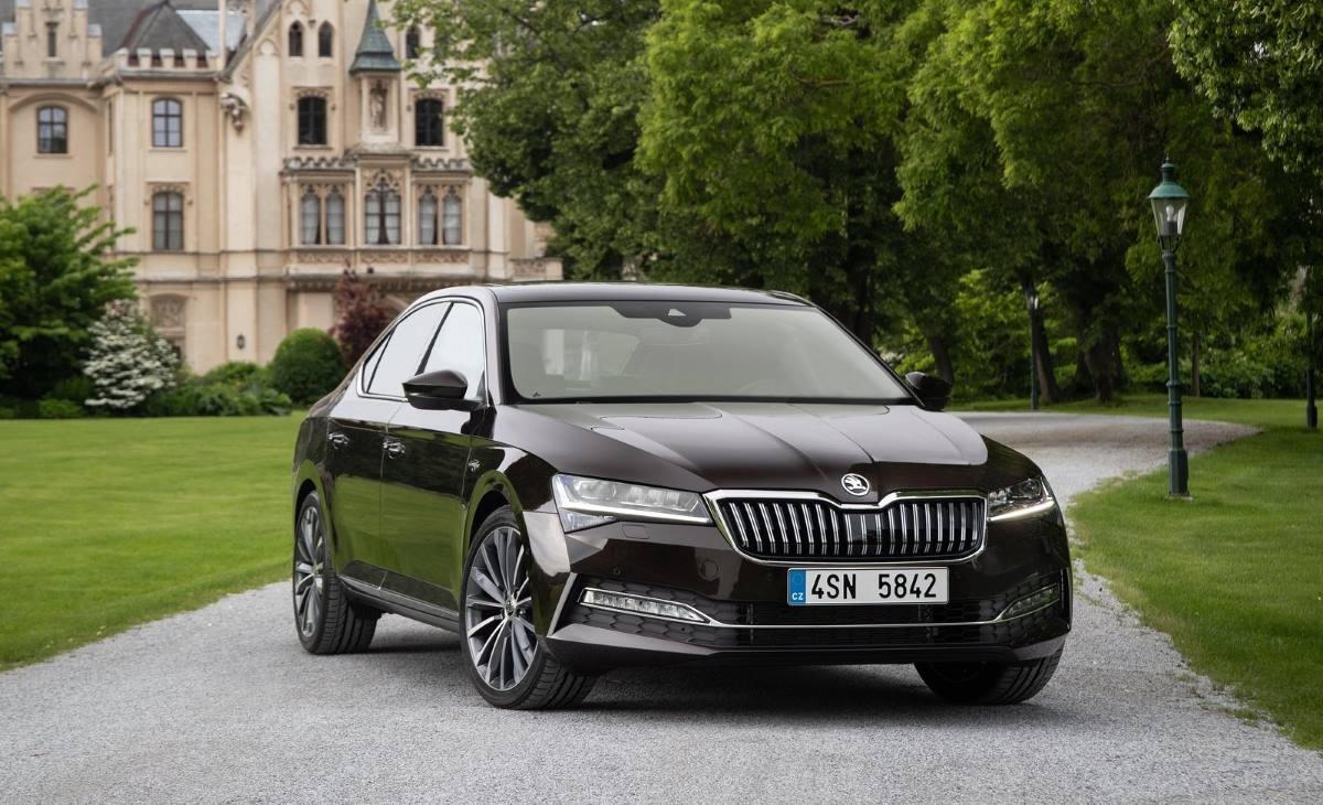 Así es el actual Skoda Superb 2021