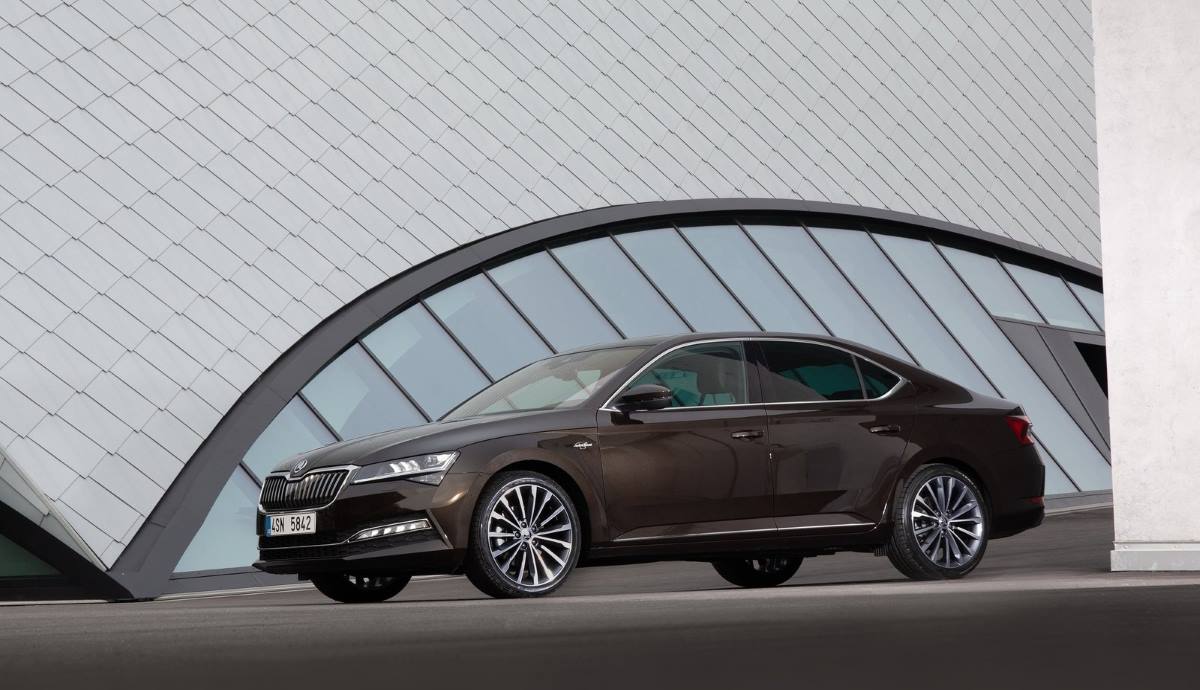 Así es el actual Skoda Superb 2021