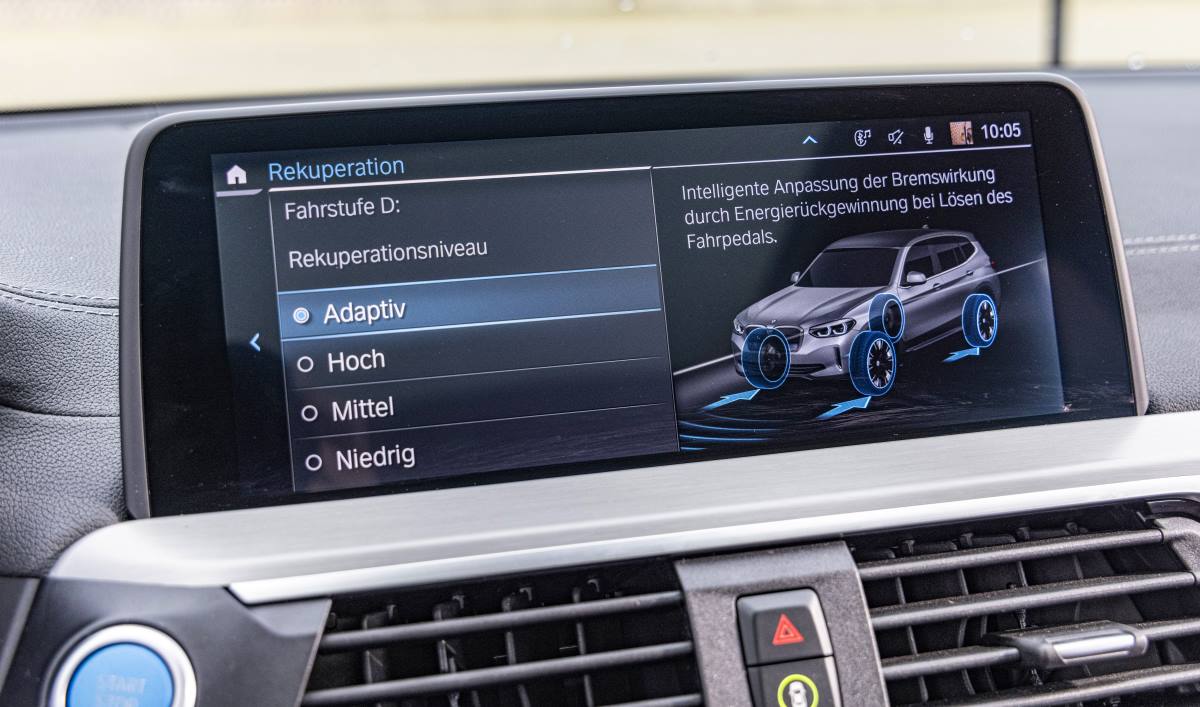 BMW iX3 AH 10