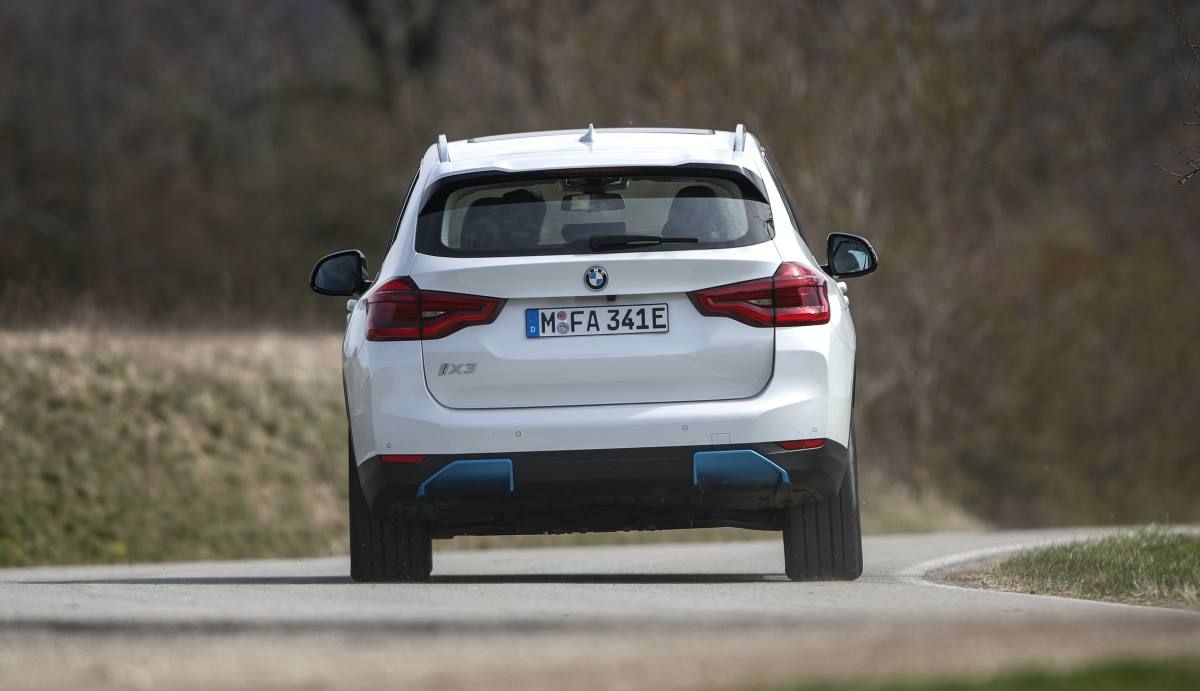 iX3 HDS 04