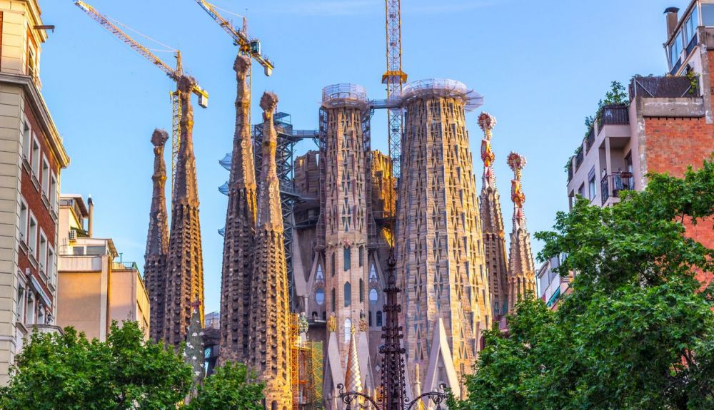Un momento d la construcción de la Sagrada Familia. Un momento d la construcción de la Sagrada Familia.