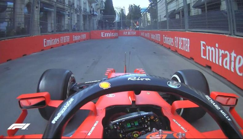 Trompo de Carlos Sainz tras su entrada en boxes con las gomas duras frías