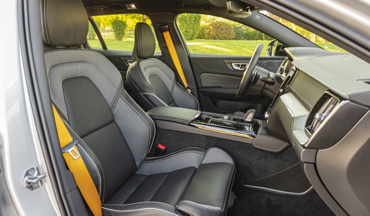 Volvo V60 Polestar Engineered T8 Twin Engine AWD (24)