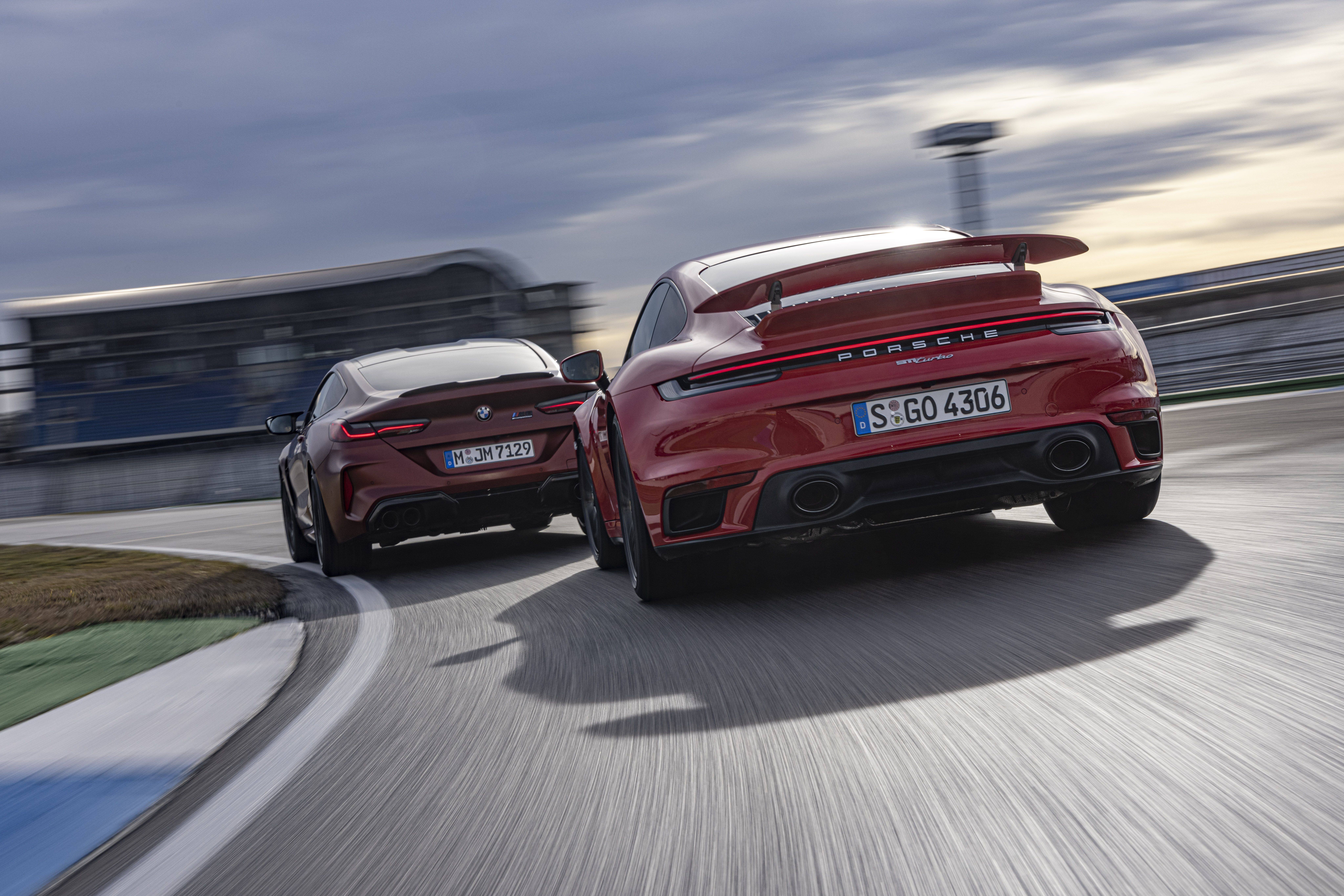 BMW M8 vs Porsche 911 Turbo S 