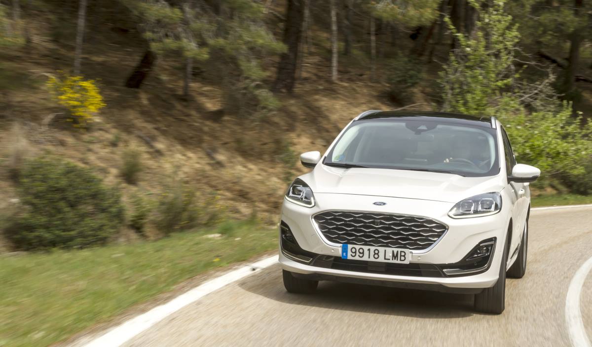 Ford Kuga 2.5 FHEV 190 CV 5