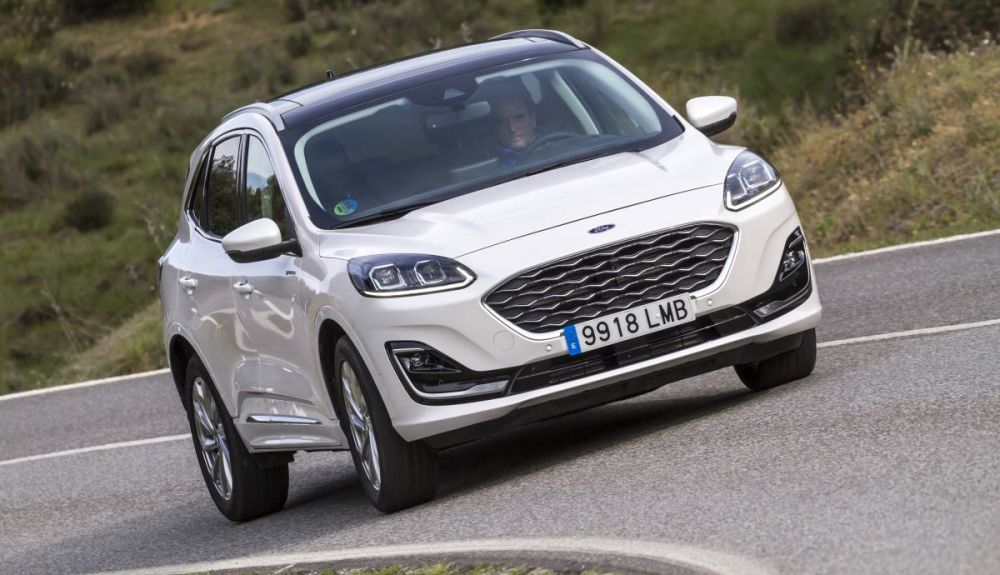 Ford Kuga 2.5 FHEV 190 CV 15 Ford Kuga 2.5 FHEV 190 CV 15