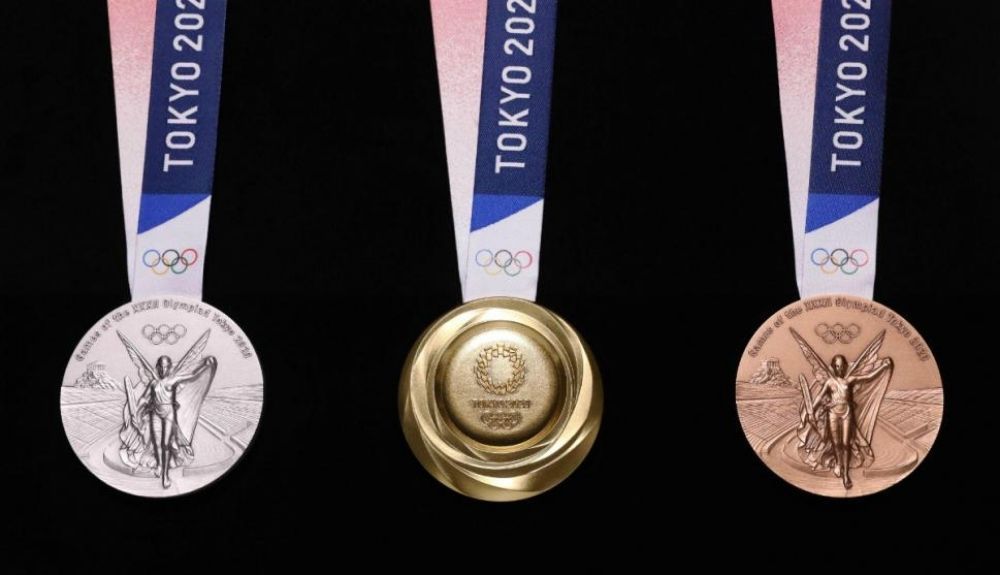 Medallas de los Juegos Olímpicos de Tokio realizadas con desechos de móviles. Medallas de los Juegos Olímpicos de Tokio realizadas con desechos de móviles.