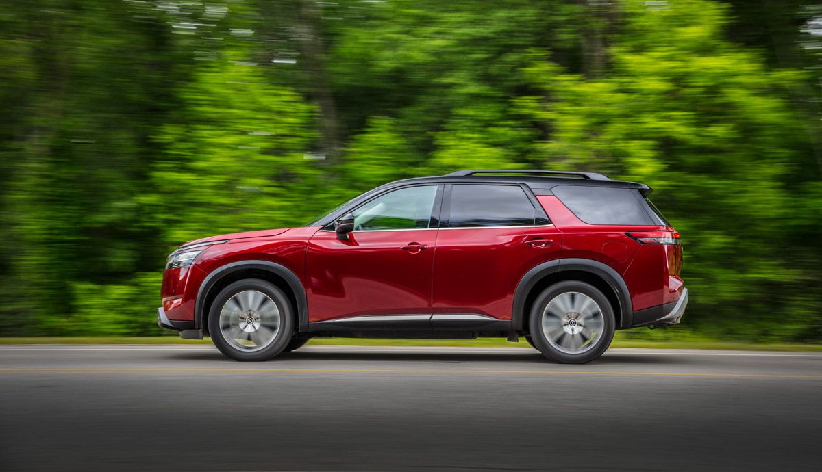 Nissan Pathfinder 2022.