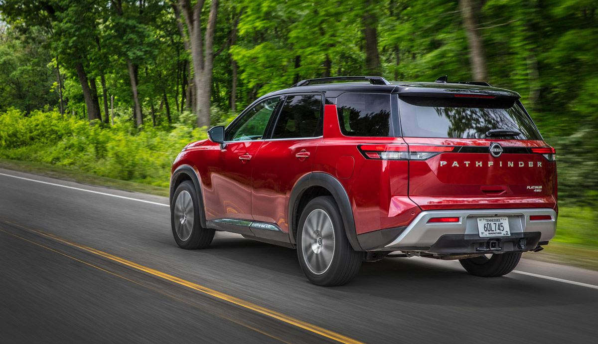 Nissan Pathfinder 2022.