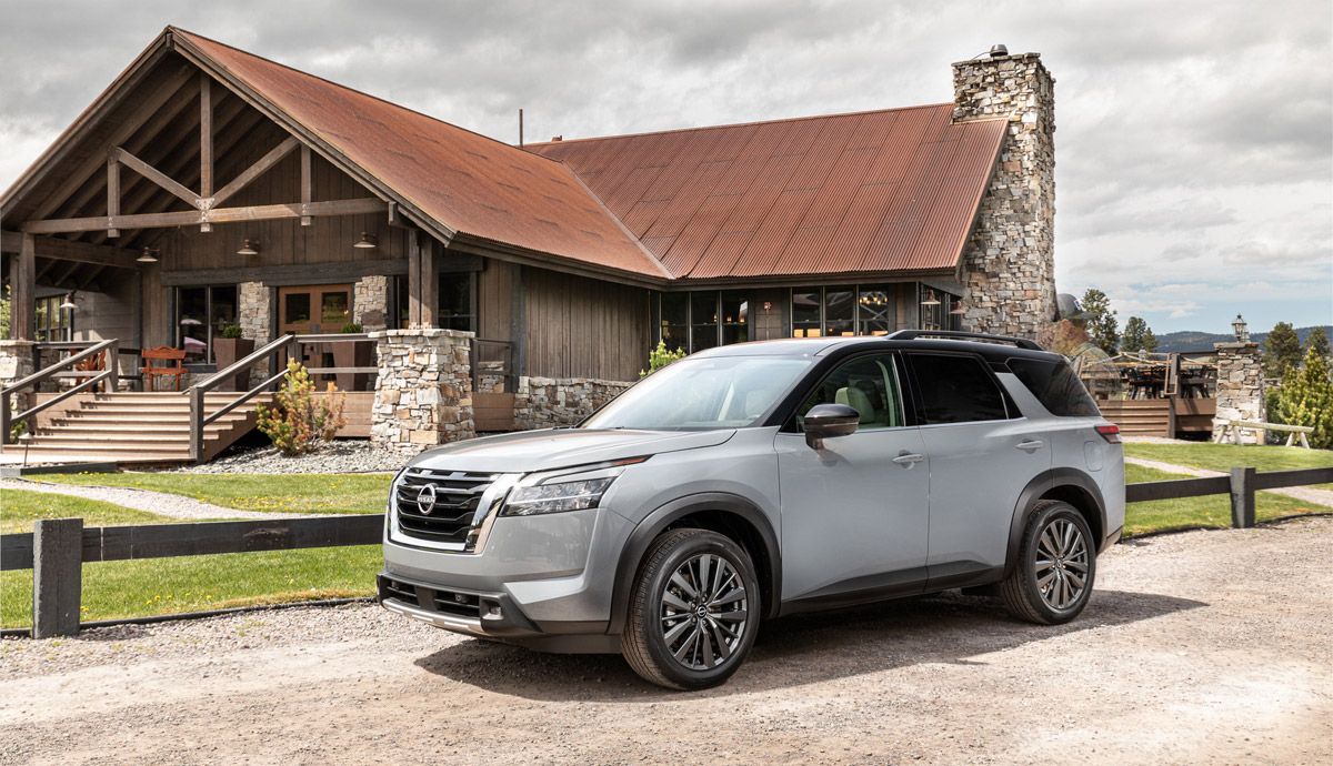 Nissan Pathfinder 2022.