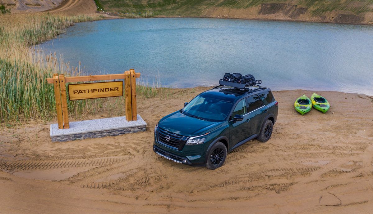 Nissan Pathfinder 2022.