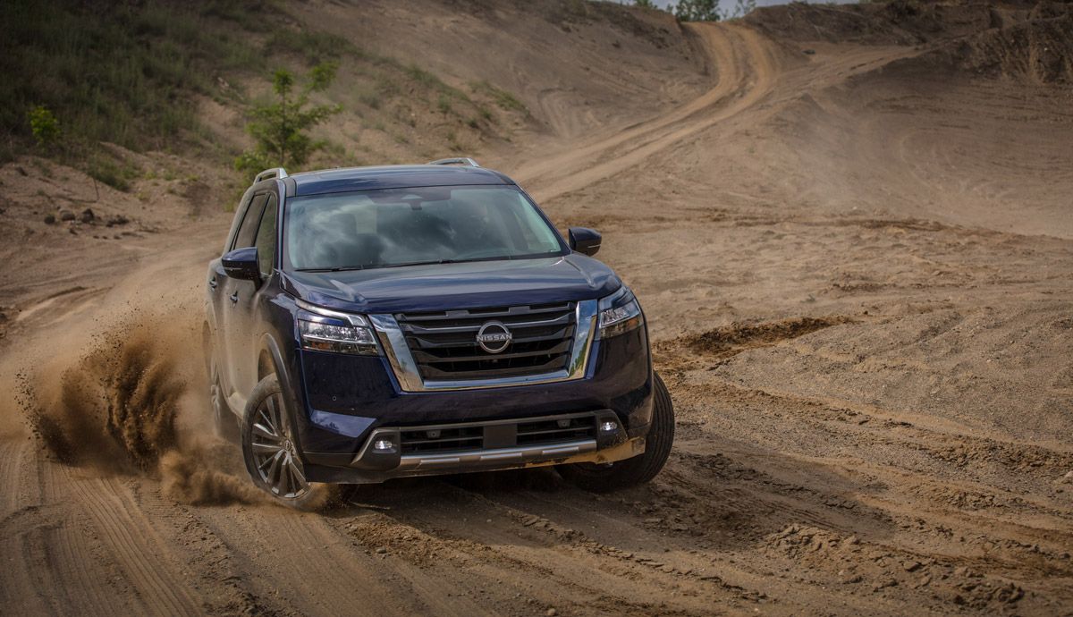 Nissan Pathfinder 2022.