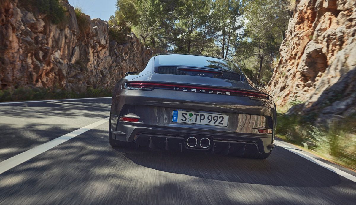 Porsche 911 GT3 Touring 2022. Porsche 911 GT3 Touring 2022.